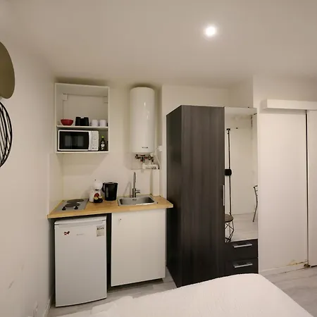 Studio Moderne Proche Commodites - 18 - 2p * Paris